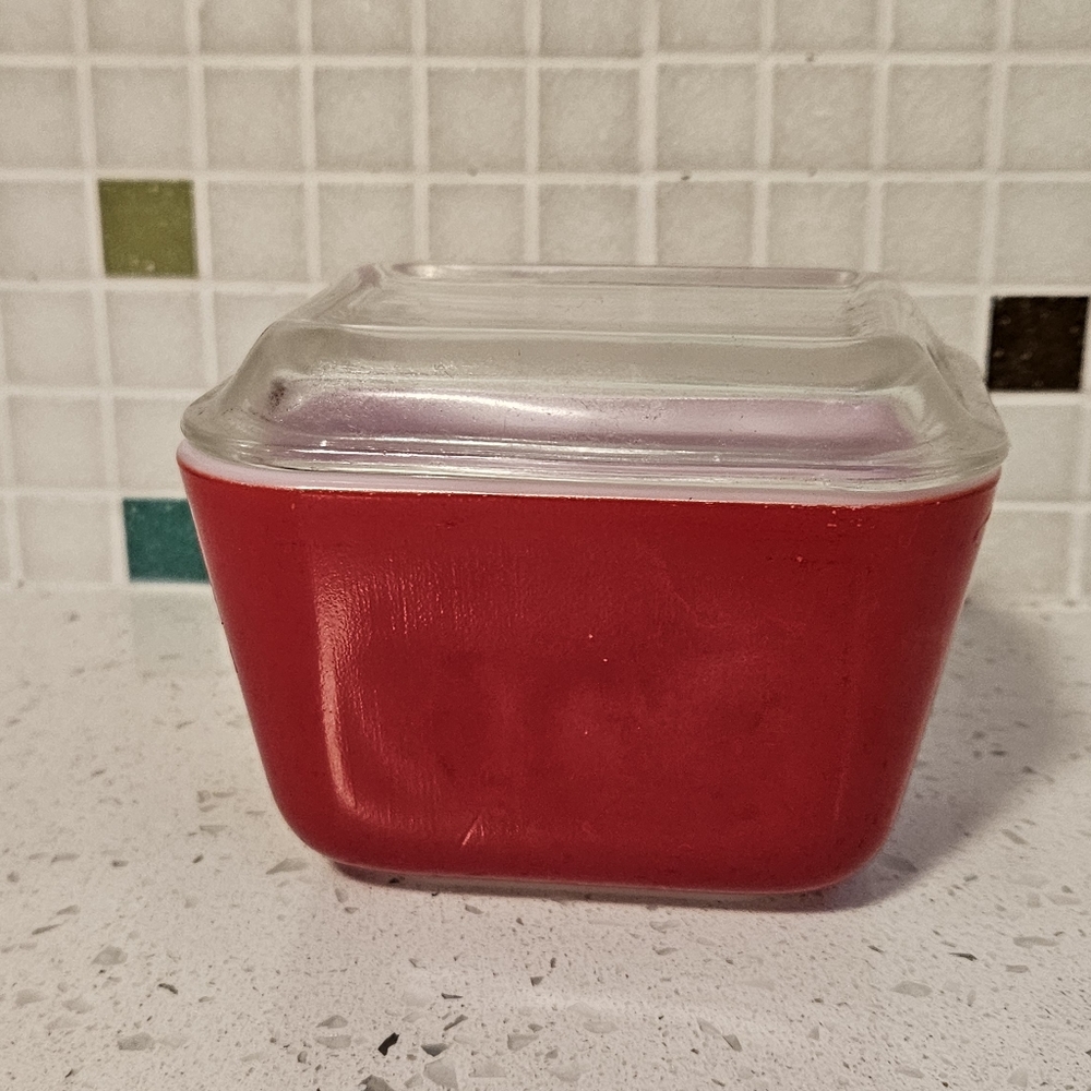 Vintage pyrex 501 fridge dish red